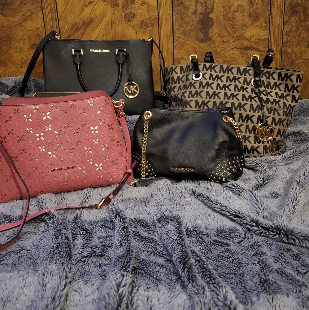 🔥🥰Michael Kors Collection🥰🔥 - Picture 2 of 5